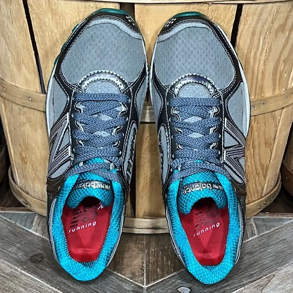 New Balance 1110 Silver Teal Gray Trail Running Shoes Sneakers Womens Size 8 B